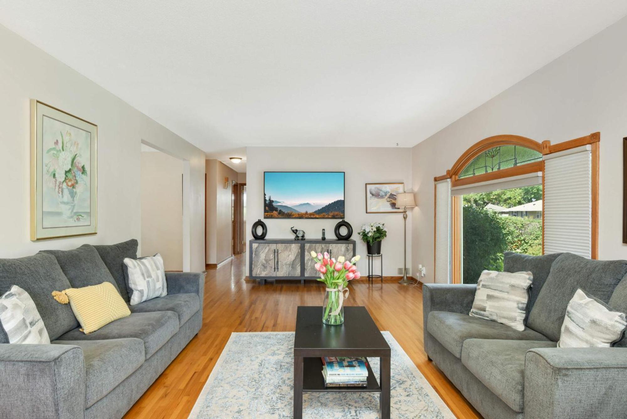 Cottage Grove Haven, Spacious 4-Bed, 3 Baths Retreat Εξωτερικό φωτογραφία